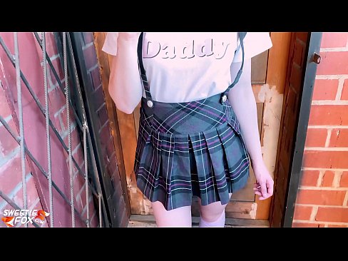 ❤️ Schoolgirl nyedot kontol rumiyin lan jancok tinimbang kelas. ❤️❌ Porno ing jv.makesexnotwar.ru ☑