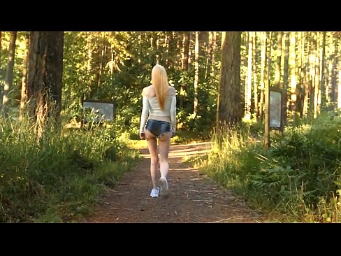 ❤️ Wong wadon ayu gerakane alon, ora video mudo ❤️❌ Porno ing jv.makesexnotwar.ru ☑